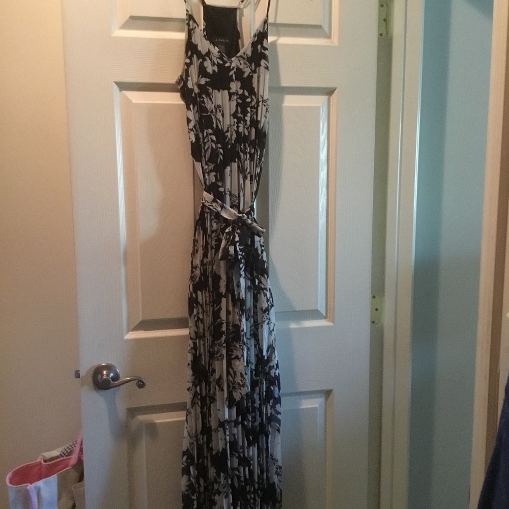 Pleated maxi dress